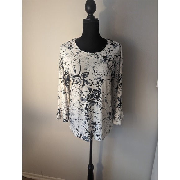 Karl Lagerfeld Paris Tops - Karl Lagerfeld Paris floral shirt